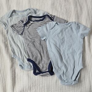 Hanna Andersson Light Blue and Navy Striped Bodysuit Set